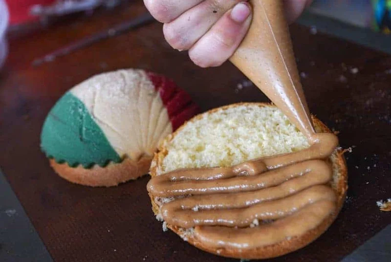 El Jalapeño: Mexico City officials petition Nobel Peace Prize committee on behalf of conchas