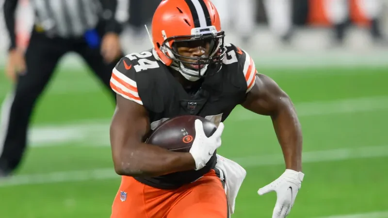 Nick Chubb retires after NFL career that began on a Hall of Fame trajectory but was derailed by injuries