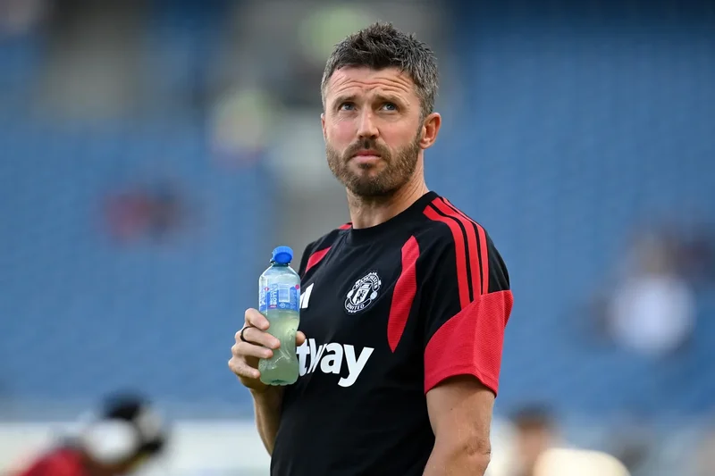 Michael Carrick outlines Man United transfer plans after watching rivals spend big