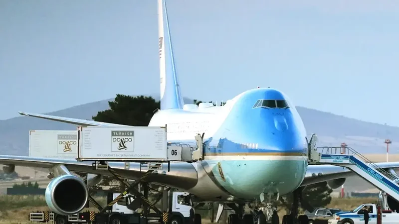 Trump's Turkey takeout: World's most protected man spirited out in catering container