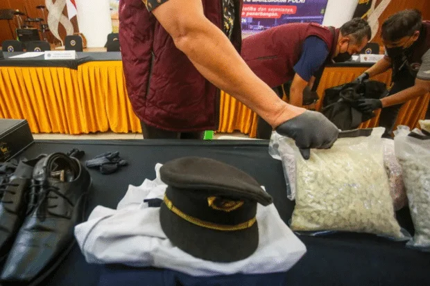Arrested Malaysian pilot suspected of smuggling drugs since 2024