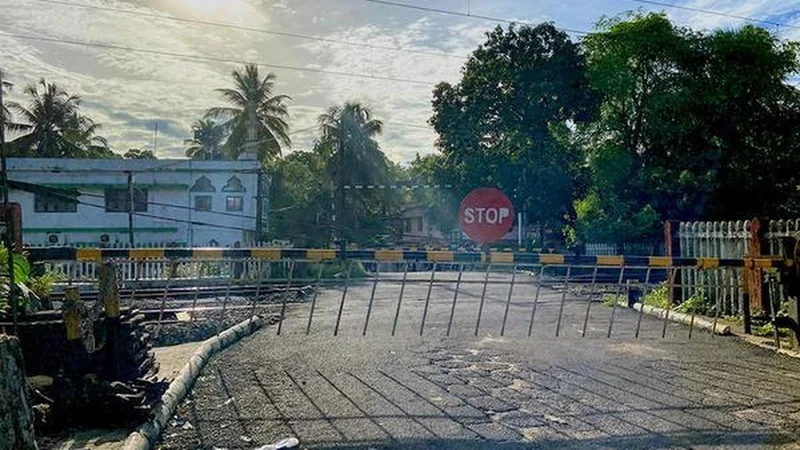 Uchhila level crossing closed for a week for railway maintenance work