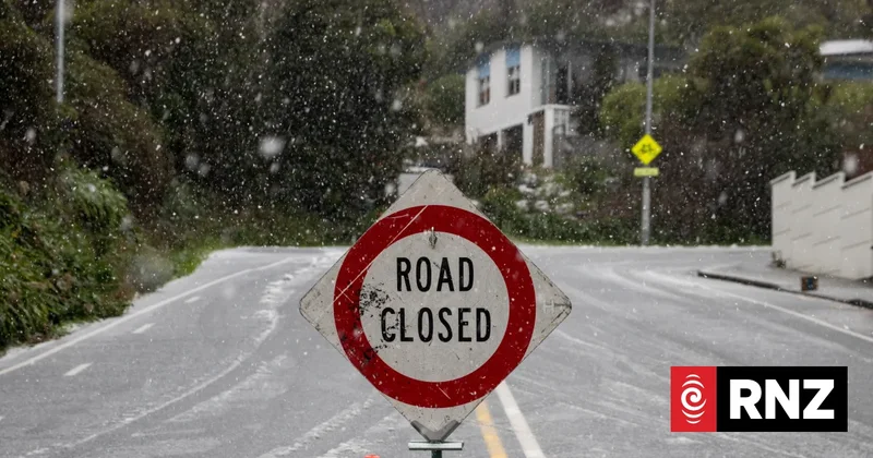 Weather: snow falling on South Island highways - NZTA