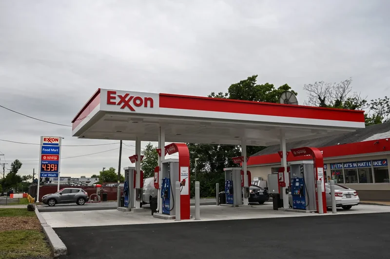 Exxon, Chevron warn fuel prices to endure as war knocks refining