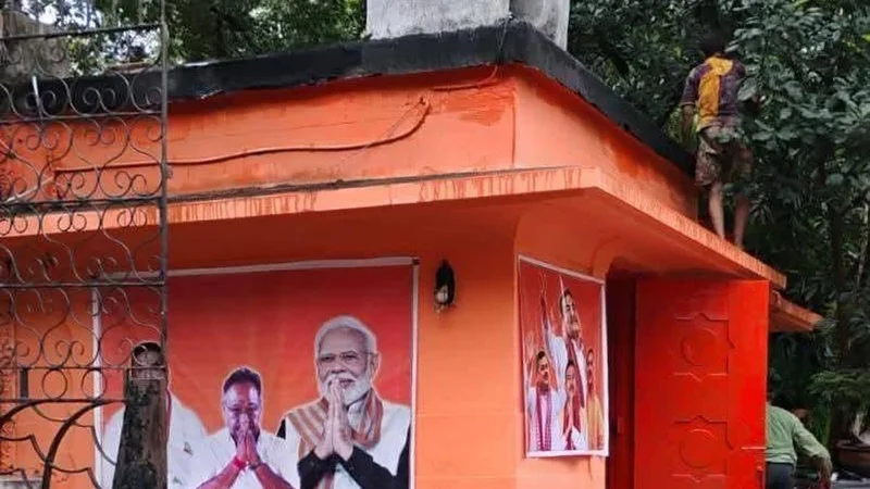 Saffron to white to saffron again: No end to controversy over painting of Kolkata’s Academy of Fine Arts
