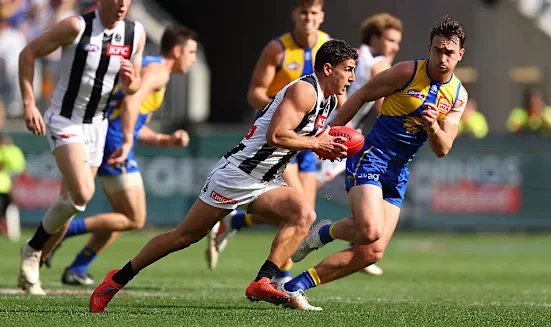 Daicos-inspired Pies down Eagles to lock in finals spot
