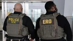 US immigration officers to be equipped with gloves that deliver electric shocks