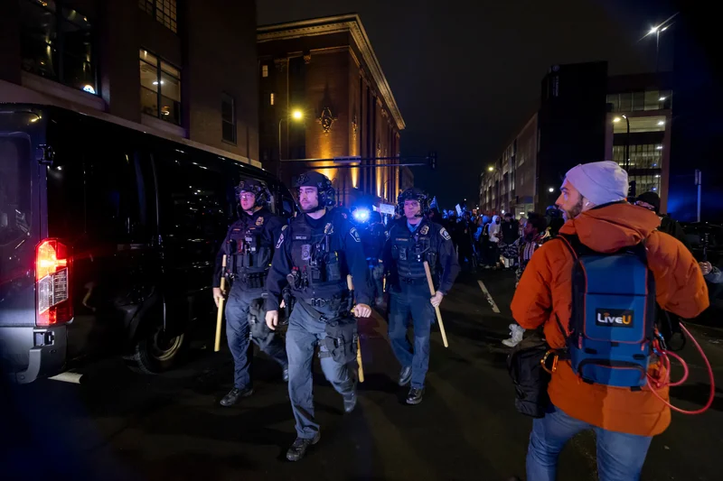 Secret ICE Agent Tried to ‘Entice’ Minneapolis Activists Into Confrontational Tactics