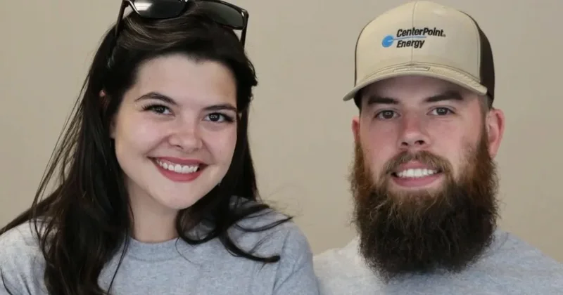 Years ago, she received a liver from an organ donor, now she's engaged to the donor's brother