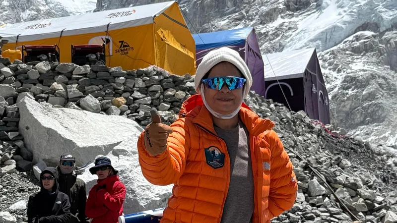 After her nine-to-five, this 58-year-old from Chennai chases the mountains