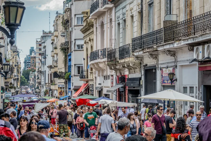 From clothing to yerba mate and cell phones: smuggled goods flood Argentina