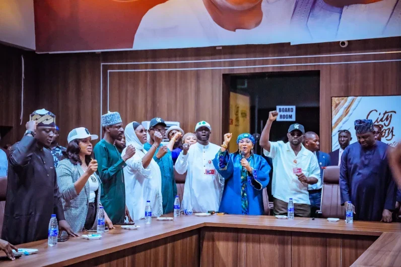 2027: APC National Chairman meets City Boys Movement