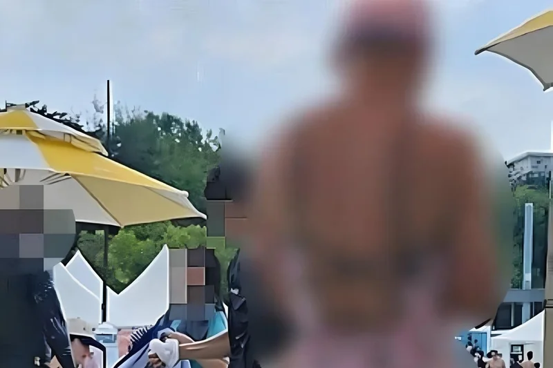 Man in pink women's swimsuit at Seoul pool sparks debate