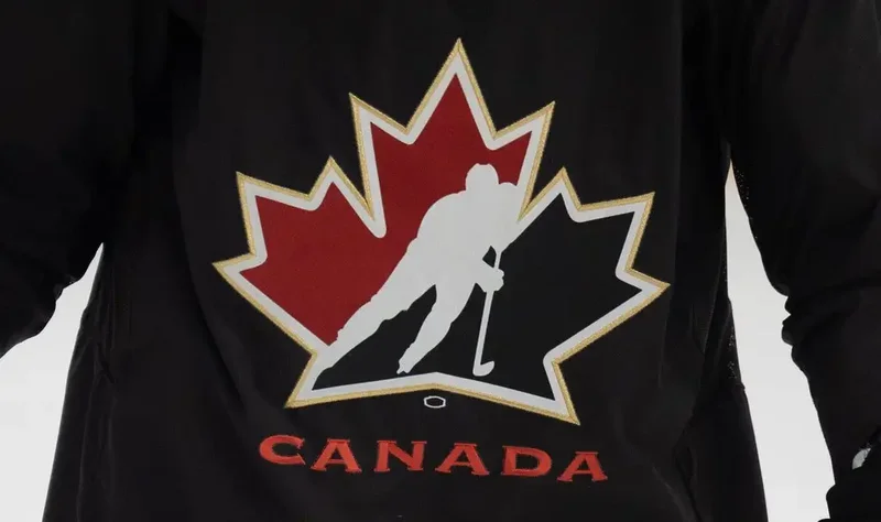 Canada whips U.S. 8-1 to win Hlinka Gretzky Cup