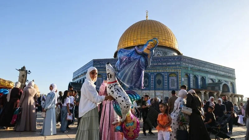 Saudi Arabia deletes 'the Muslims will never give up Jerusalem' from its textbooks