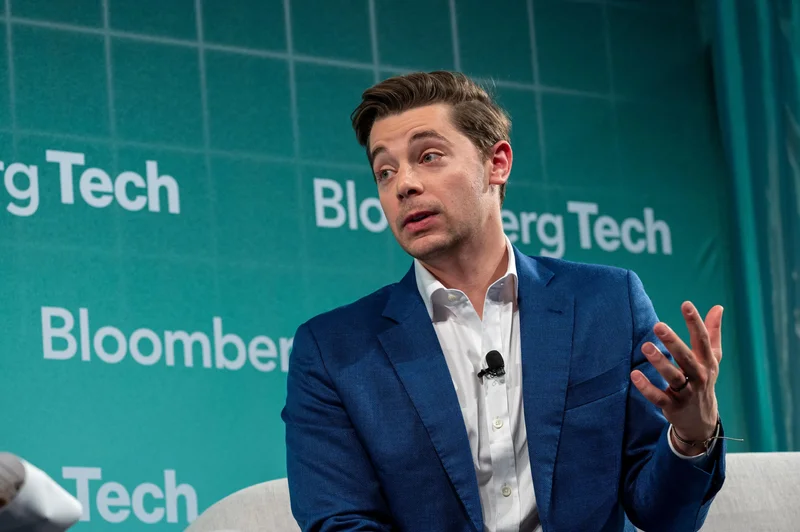 Another OpenAI executive takes off