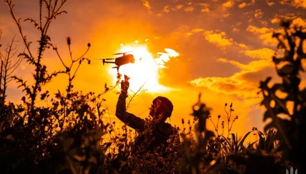Ukrainian drones strike two Russian aircraft, eight radar systems and S-400 battalion position