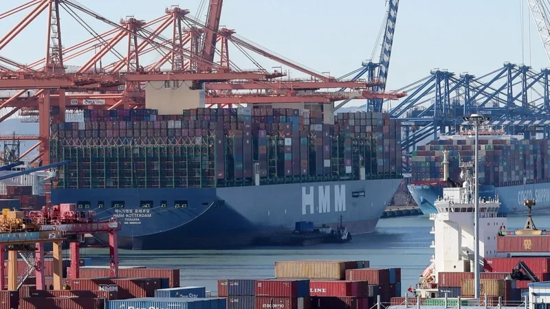 South Korean container ship will test Arctic route to Europe amid Western concern