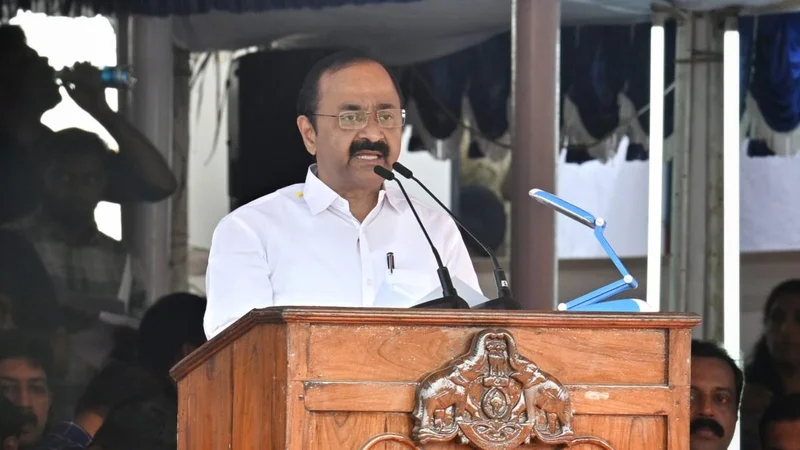 In Independence Day speech, Kerala CM warns against communalism, calls for open-minded democracy
