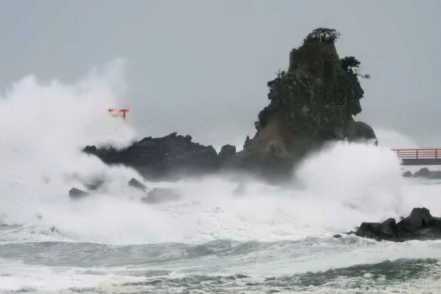 Typhoon Chan-hom makes landfall in eastern Japan's Kanto region