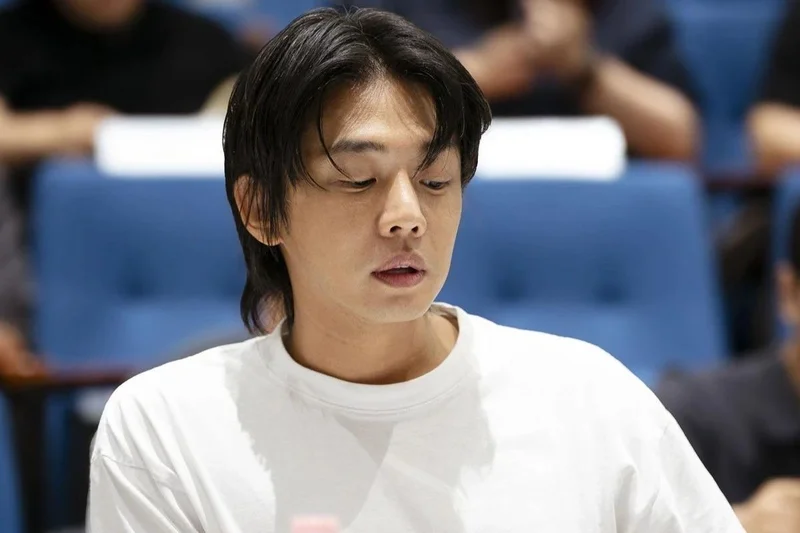 Yoo Ah-in signs with new agency as comeback gathers pace after drug conviction
