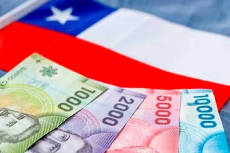 Chile Debt to Top Prudent Level by 2029, Watchdog Warns