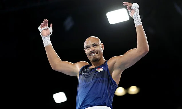 Welsh heavyweight boxer challenges Prince William to boxing fight: Commonwealth Games gold medallist offers cheeky invitation after heir opted to watch the netball with Kate and the kids in Glasgow