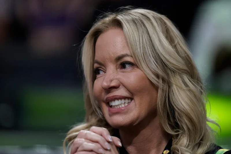 The Buss family wants an ‘exit gracefully.’ Jeanie Buss says no