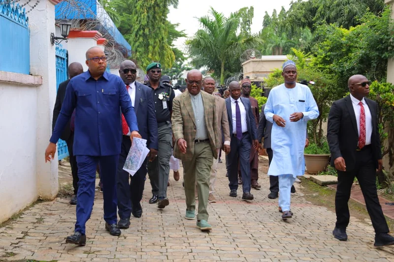 BREAKING: Flooding: Wike begins demolition in Maitama [VIDEO]