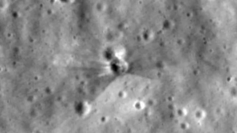 Rocket Report: SpaceX makes its mark on the Moon; ULA names new boss