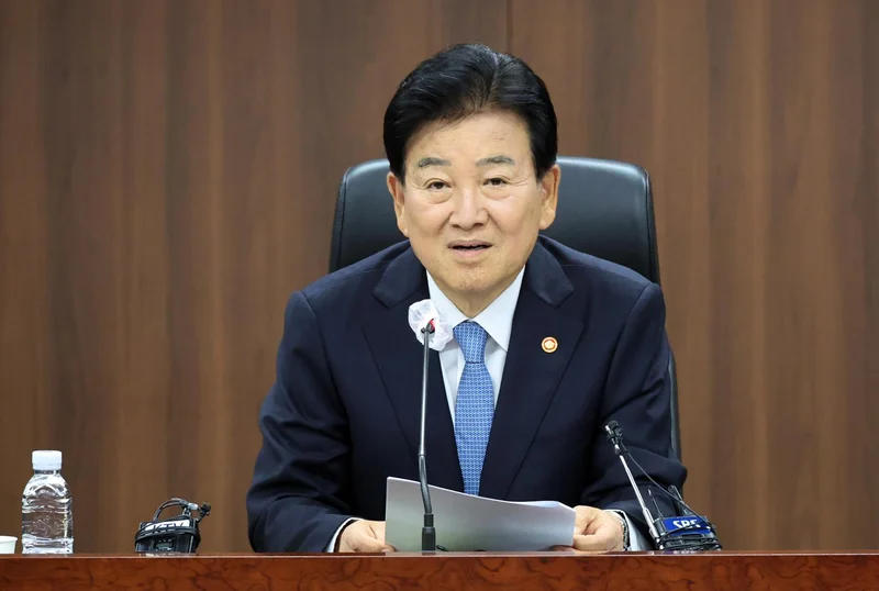 Unification minister says US-N. Korea dialogue key first step to halting Pyongyang's nuclear program