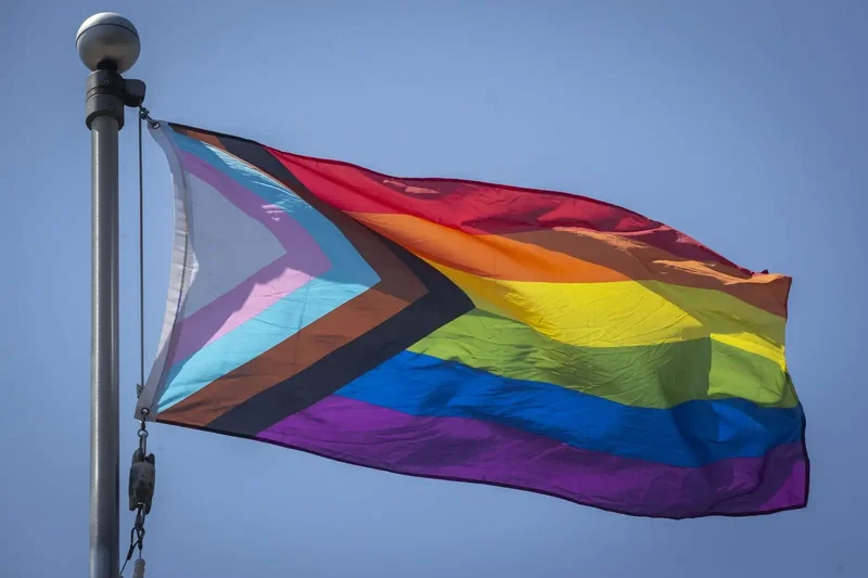 Edmonton Pride parade organizers defend police presence amid backlash from advocates