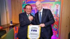 Mexico break ranks to join Argentina in backing Infantino