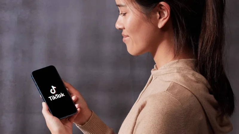 TikTok is building a way to send money inside DMs