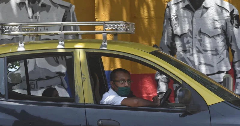 Maharashtra: More than 700 drivers issued notices for lack of basic Marathi skills