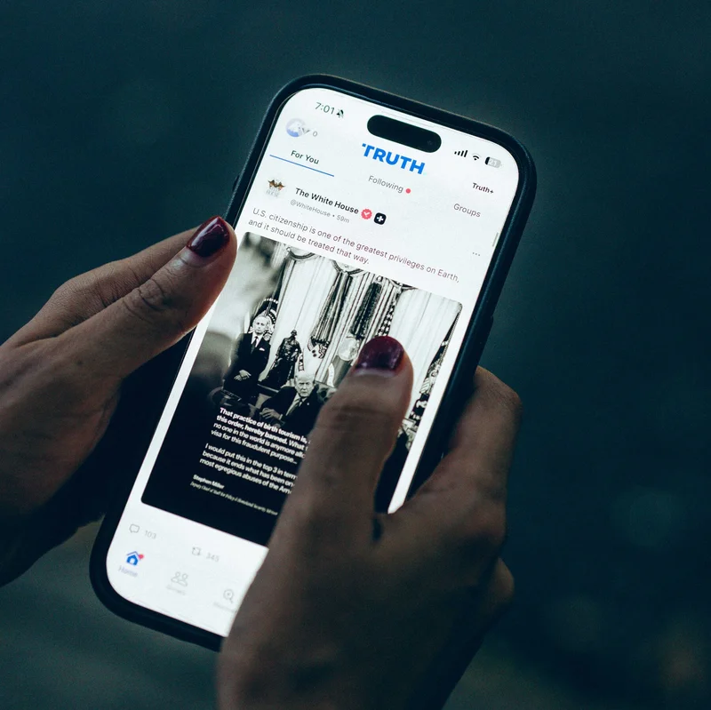 Trump Is Sued Over Plan to Sell Early Access to His Truth Social Posts