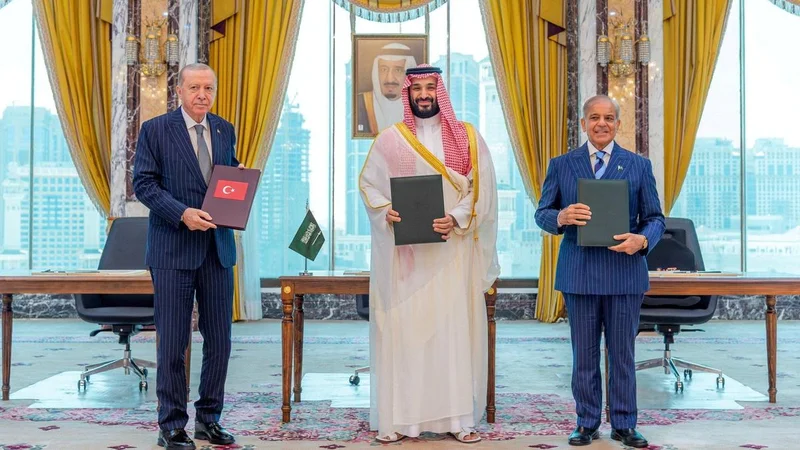 The Mecca Pact and the rise of strategic hedging