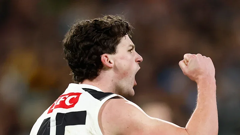 AFL LIVE: Collingwood Magpies, Brisbane Lions battle for finals places in MCG showdown
