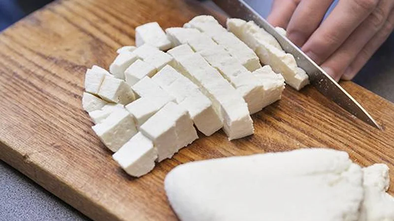 Maharashtra govt. bans analogue paneer for one year, cites food safety norm violations