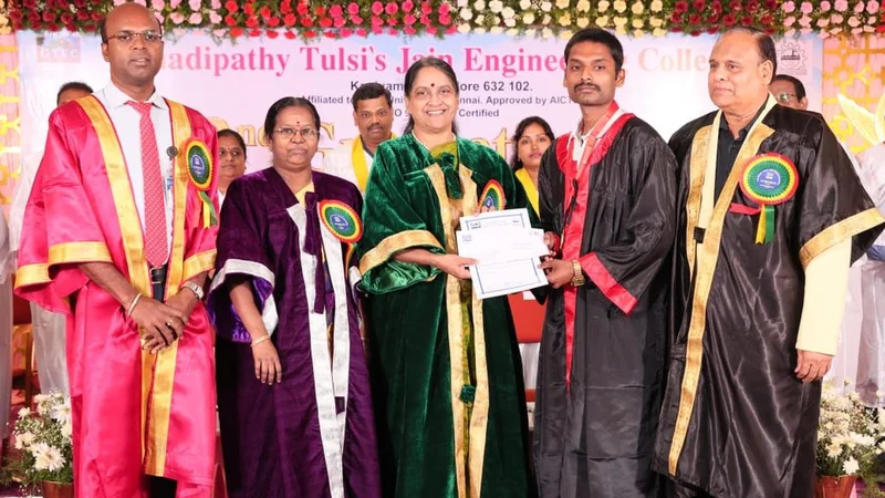 Graduation Day held at Vellore engineering college
