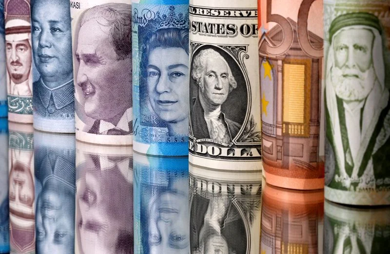 The Renminbi Is Becoming a Hedge Against the Dollar