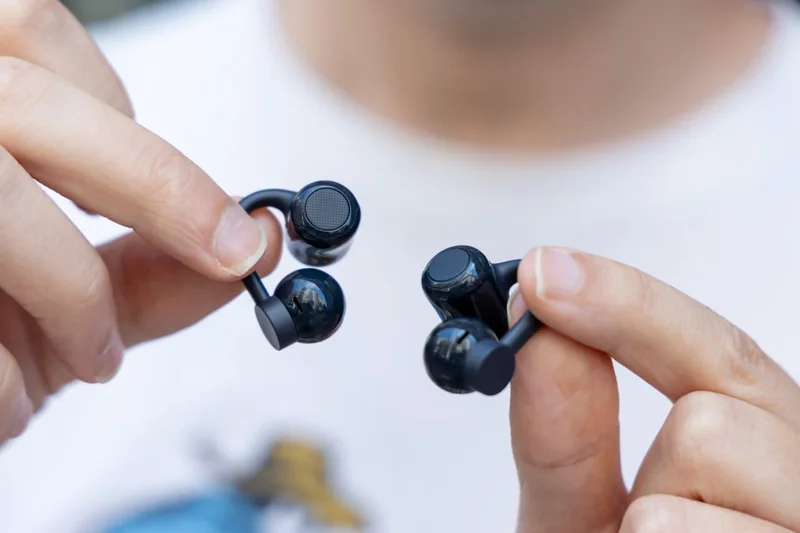 CMF Clip Pro Review: An Affordable Challenger in the Clip-Style Earbuds Craze