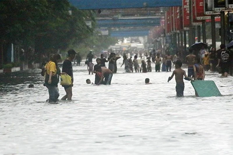 Lacson questions P1.9 trillion flood control spending