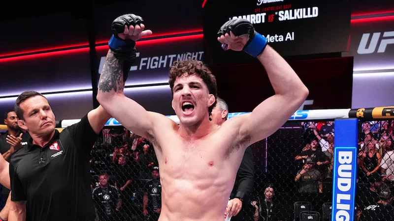 Rising Aussie UFC star calls for tougher fighters after first-round win