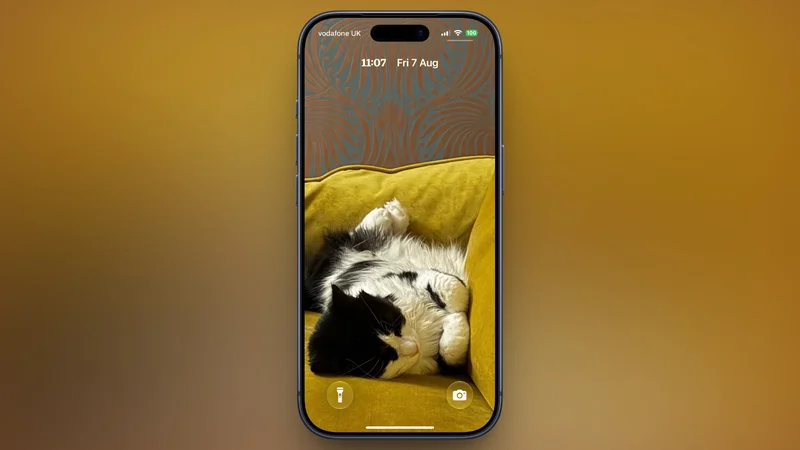 iOS 27's New Compact Clock Gives Your Wallpaper Room to Breathe