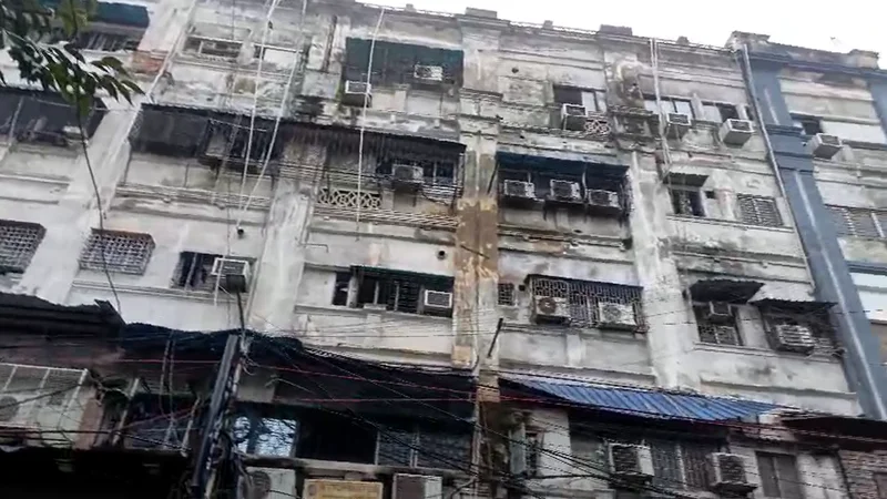 Massive Kolkata hotel fire kills 9, several injured