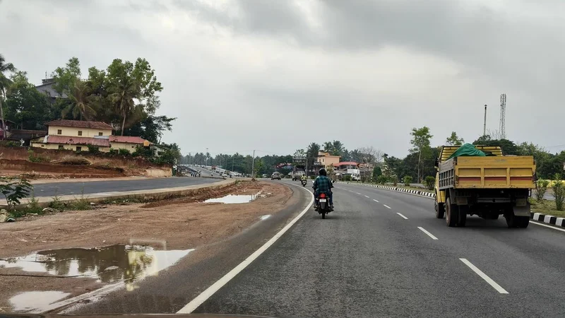 Complete missing links on service roads between Hejmady and Kundapur on NH 66, Poojary tells NHAI
