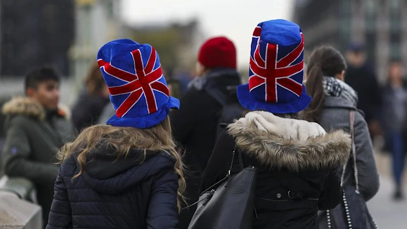 Beach holiday loophole? Spike in British seeking asylum in Australia