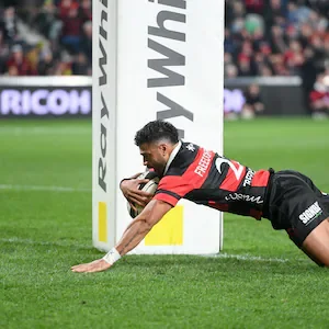 Richie Mo’unga becomes eligible for All Blacks return after scoring match-winning try for Canterbury