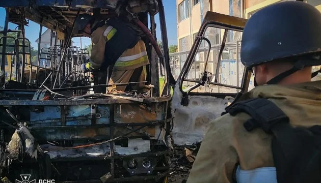 Russian forces strike high school in Mykolaiv this morning